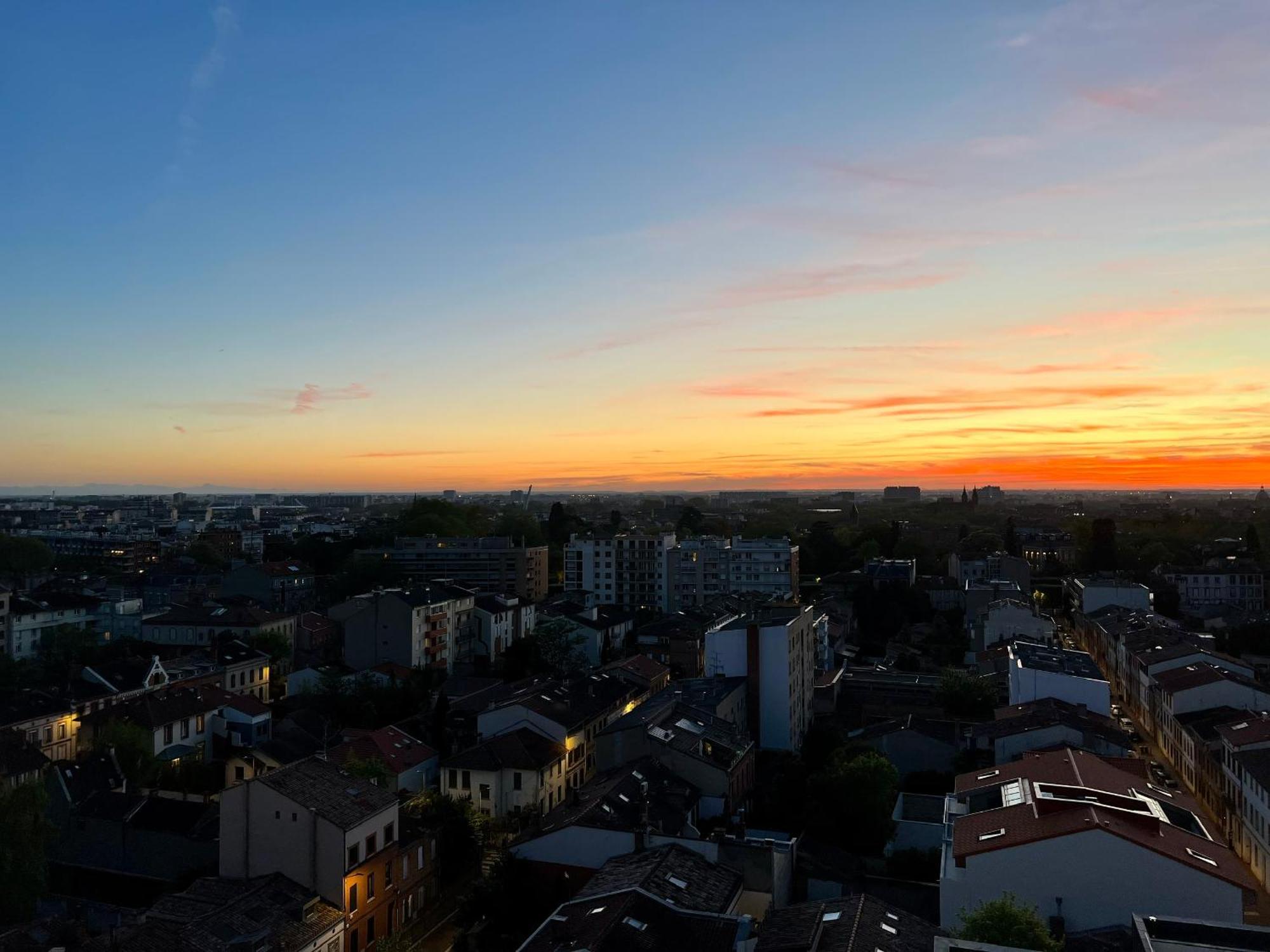 Sunset Duplex - Grand-Rond, Jardin Des Plantes, Centre-Ville, 2 Bdrs 60M2, Ac, Free Public Car Park 200M Away, Netflix - T3 60M2 Avec Clim, Parking Public Gratuit A 200M Toulouse Exteriör bild